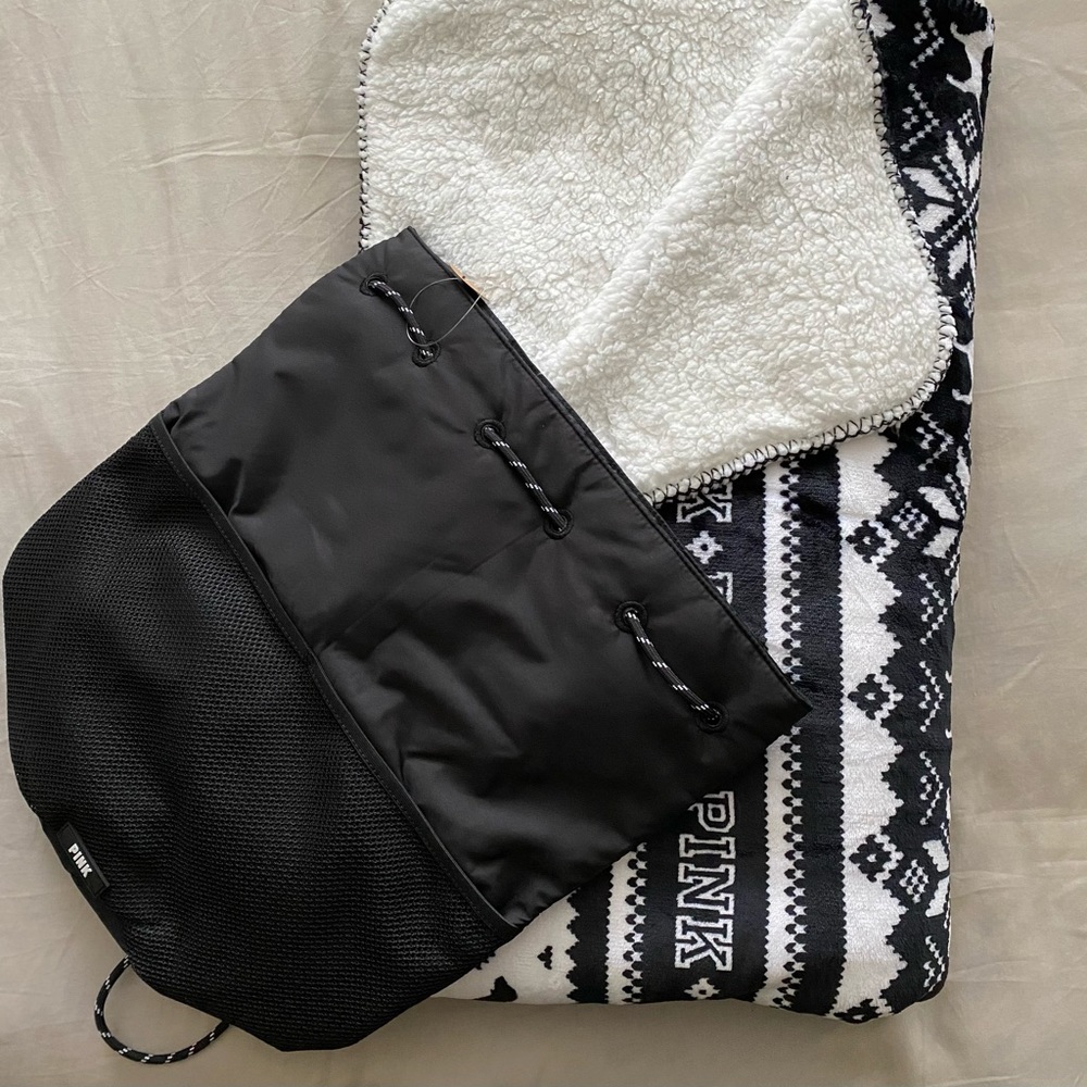 PINK Sherpa blanket and drawstring tote